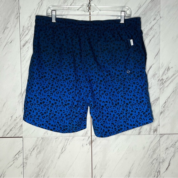 3/$60 Maamgic Leopard Ombre Blue Slim Fit Swim Shorts SZ XL - Picture 3 of 4
